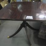 467 4689 DINING TABLE